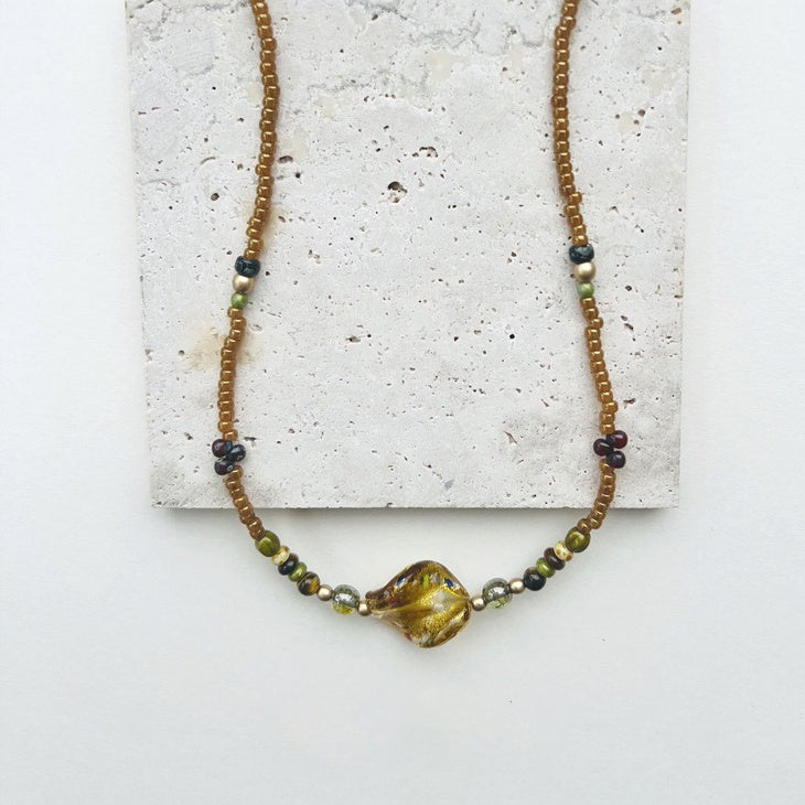 Collar vintage de cuentas checas de ámbar