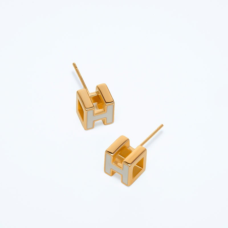 H Letter Earrings - Jewelry de Corner