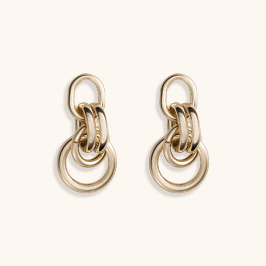 Interlocking Hoops - Jewelry de Corner