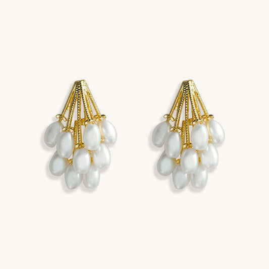 Pearl Tassel Studs - Jewelry de Corner