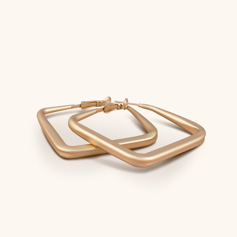 Gold Frame Swaying Hoops - Jewelry de Corner