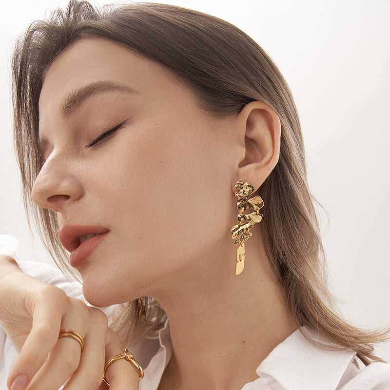 Flowing Gold Rock - Jewelry de Corner