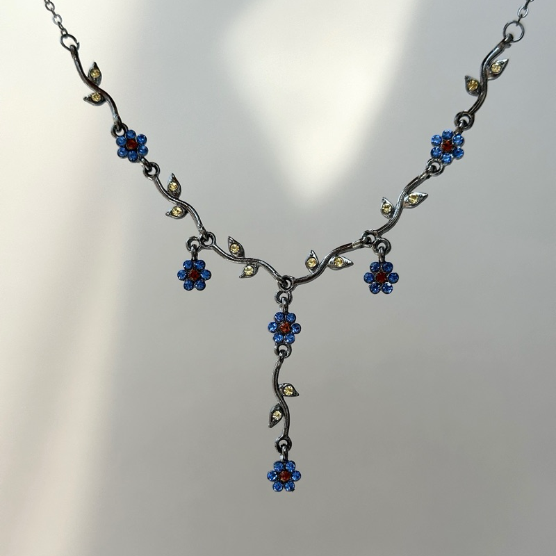 Vintage Blue Small Flower Necklace