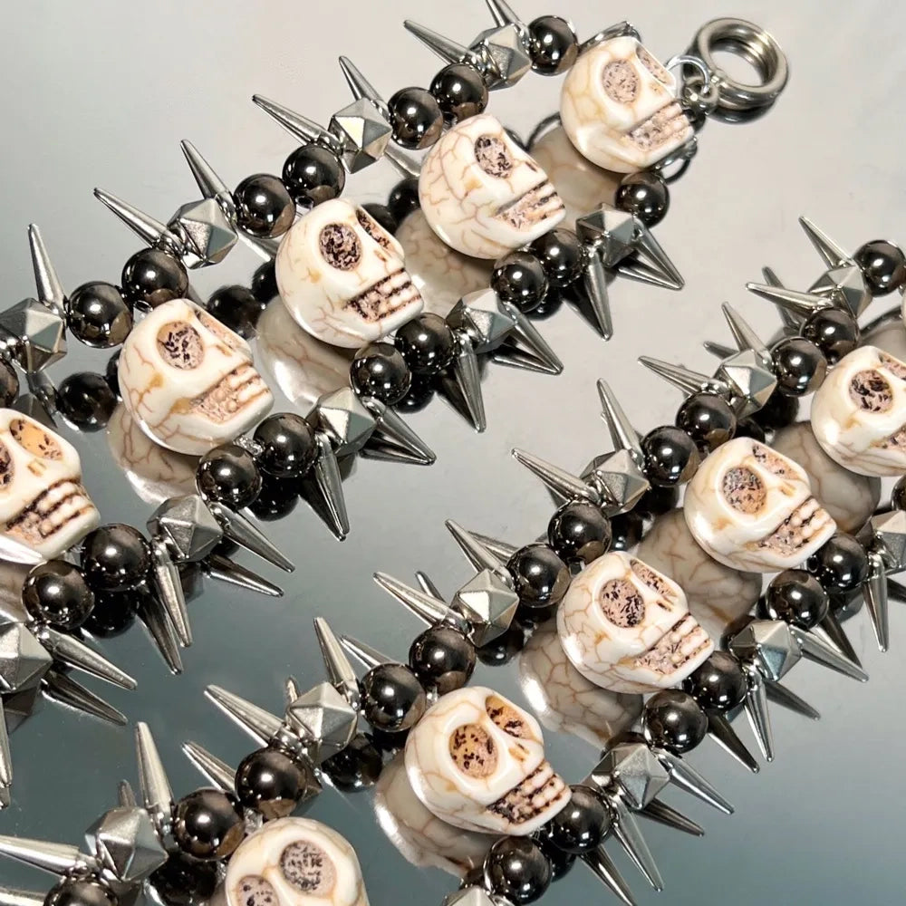 Punk Skull Rivet Bracelet - Jewelry de Corner