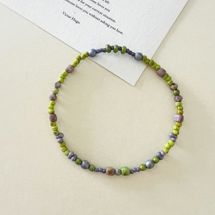 Pulsera elástica hecha a mano con cuentas checas Vitality