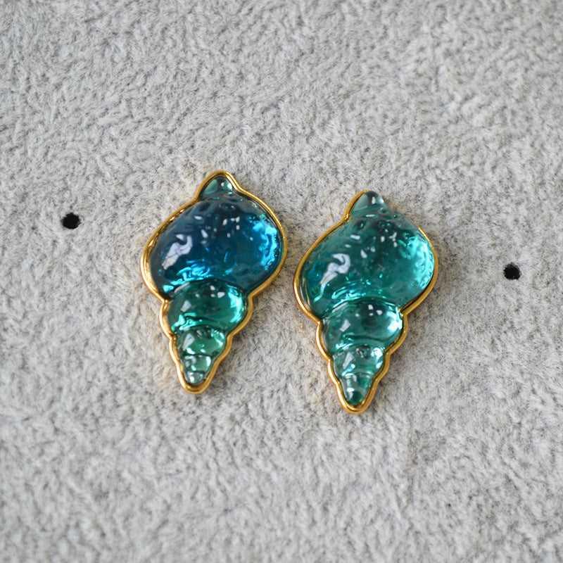 Deep Sea Blue Conch Earrings - Jewelry de Corner