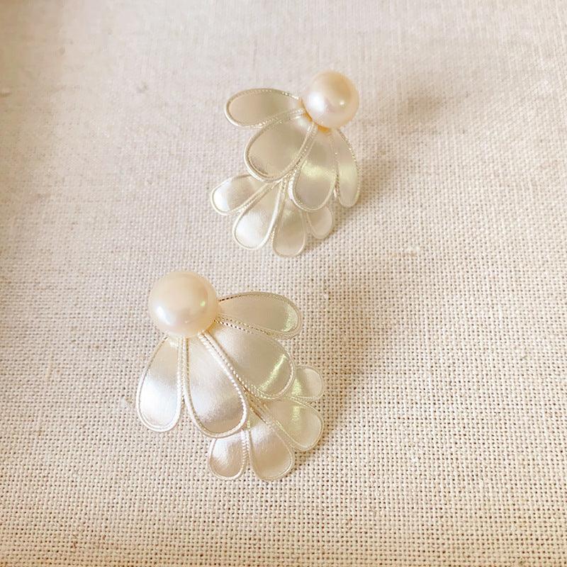 Simple Double Layer Daisy Earrings - Jewelry de Corner