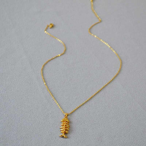 Brass Gold-Plated Fishbone Pendant Necklace - Jewelry de Corner