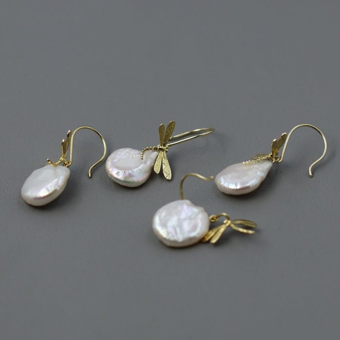 Abstract Dragonfly Silver And Pearl Earrings - Jewelry de Corner