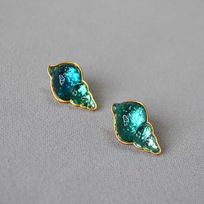 Deep Sea Blue Conch Earrings - Jewelry de Corner