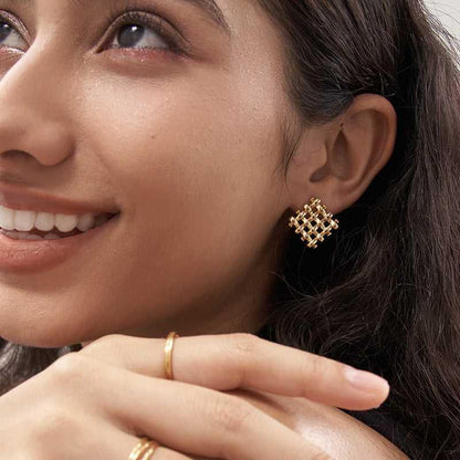 Elegant Road Studs Earrings - 18K Gold Plated - Jewelry de Corner