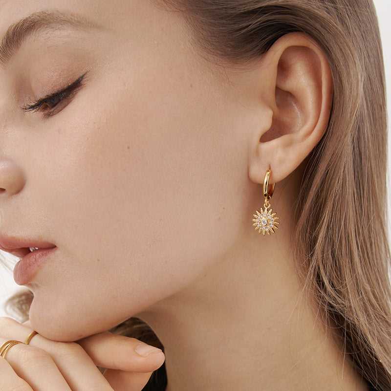 Eternal Brilliance Studs Earrings - 18K Gold Plated - Jewelry de Corner