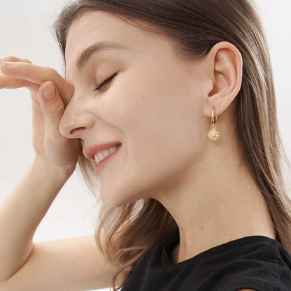 Eternal Brilliance Studs Earrings - 18K Gold Plated - Jewelry de Corner