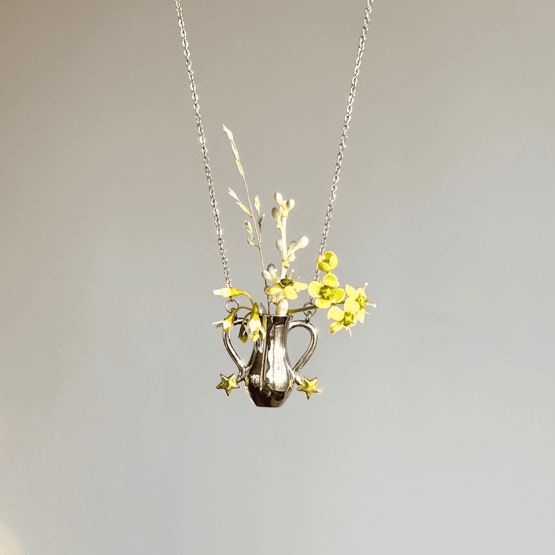 Fairy Inspired Vase Design Necklace - Jewelry de Corner