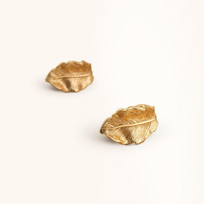 Feather Flying Hoops Earrings - 18K Gold Plated - Jewelry de Corner