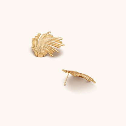 Fire Tree Golden Flower Studs - 18K Gold Plated - Jewelry de Corner
