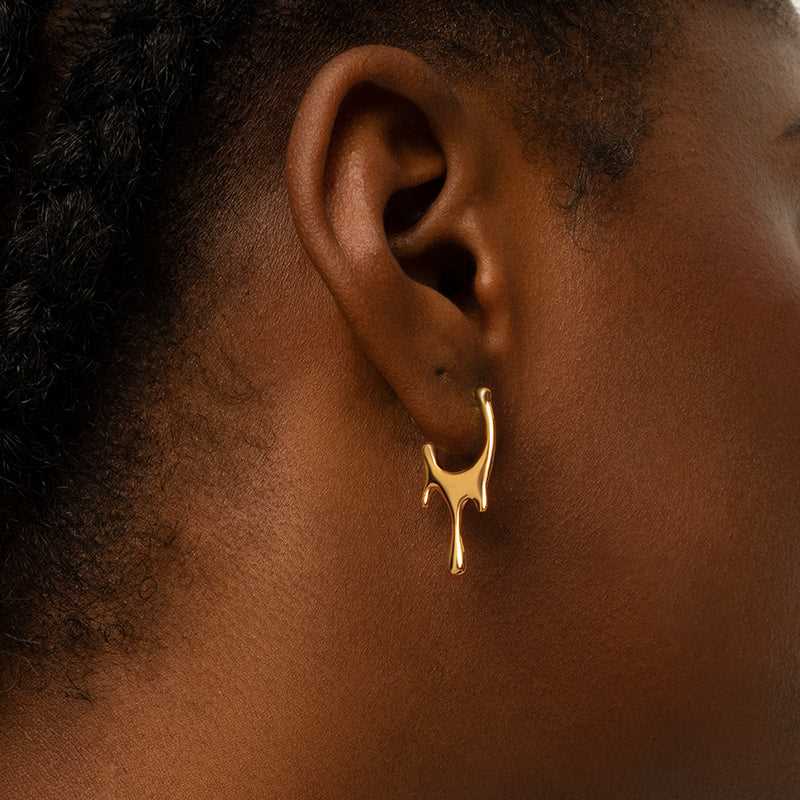 Flowing Hoops Earrings - 18K Gold Plated - Jewelry de Corner