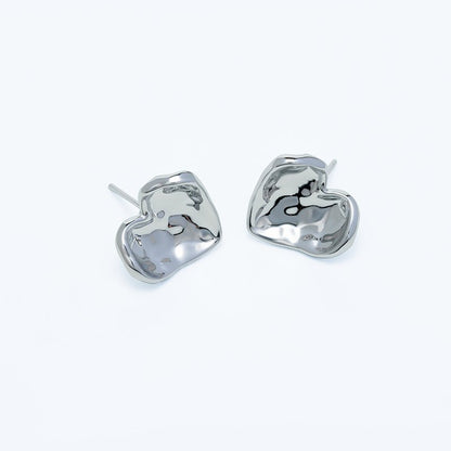 Glossy Pleated Heart Earrings - Jewelry de Corner