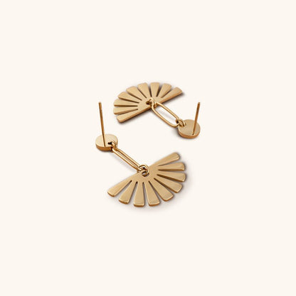 Golden Feather Fan Studs Earrings - 18K Gold Plated - Jewelry de Corner