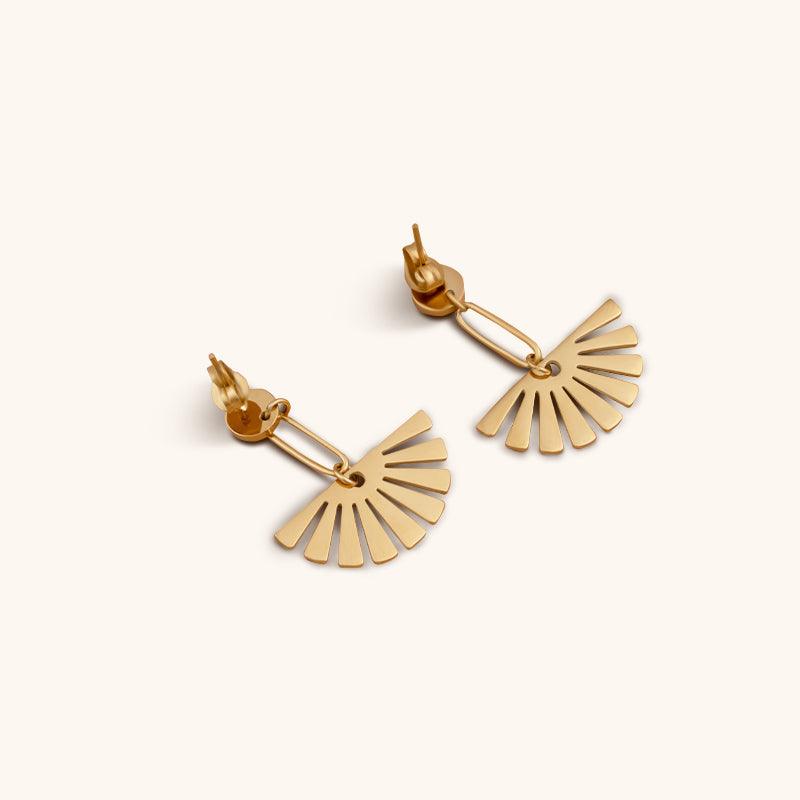 Golden Feather Fan Studs Earrings - 18K Gold Plated - Jewelry de Corner