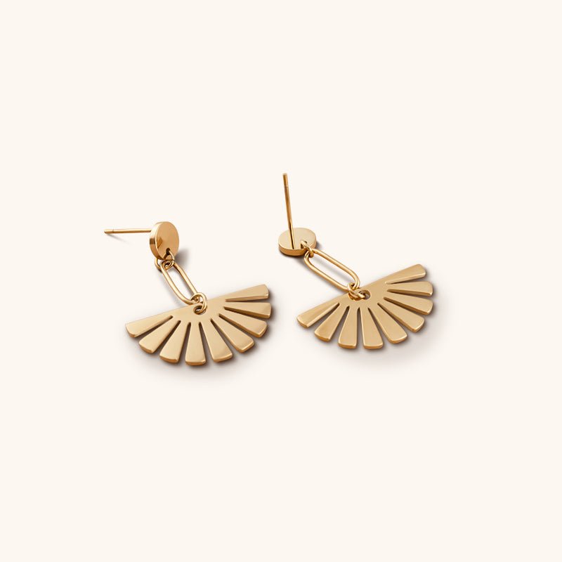 Golden Feather Fan Studs Earrings - 18K Gold Plated - Jewelry de Corner