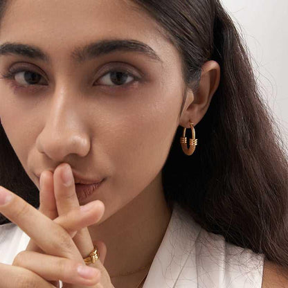 Golden Rhythm Hoops Earrings - 18K Gold Plated - Jewelry de Corner