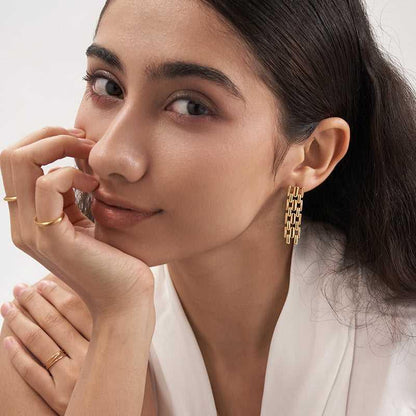 Golden Scale Feather Drop Earrings - 18K Gold Plated - Jewelry de Corner