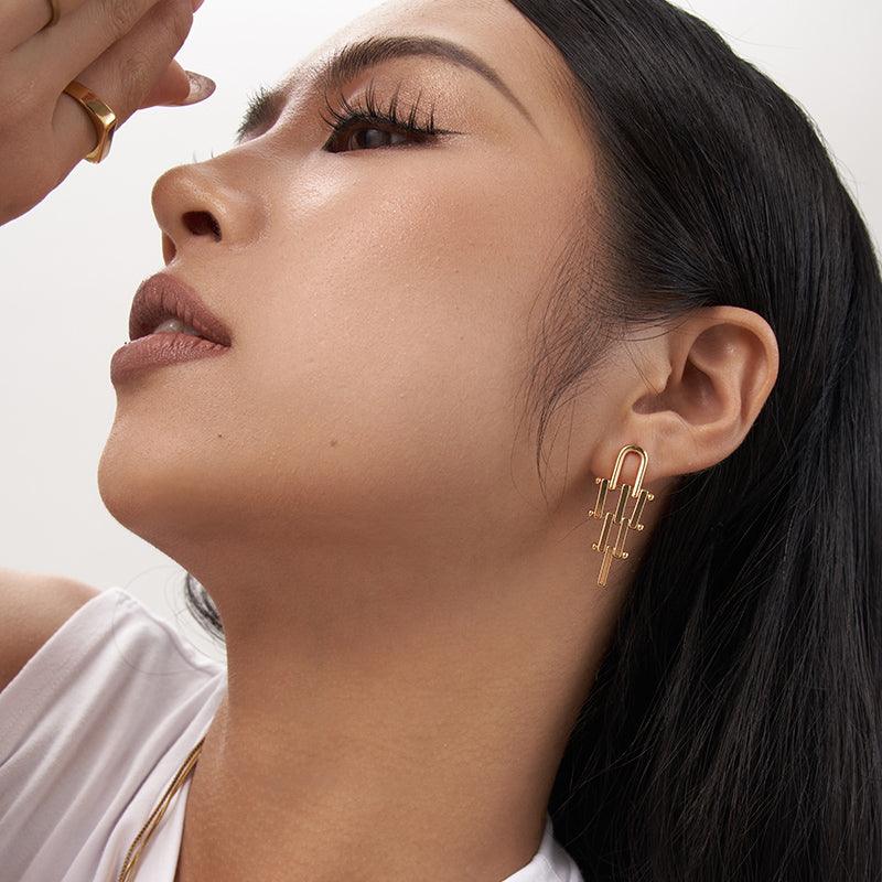Pharaoh's Sigh Drop Earrings - 18K Gold Plated - Jewelry de Corner