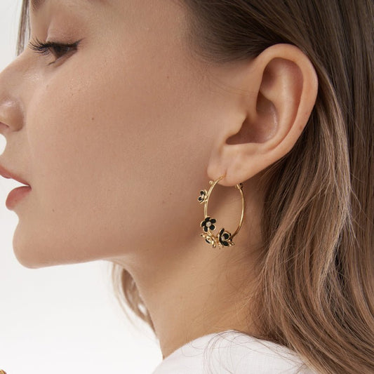 Rose Wreath Hoops Earrings - 18K Gold Plated - Jewelry de Corner