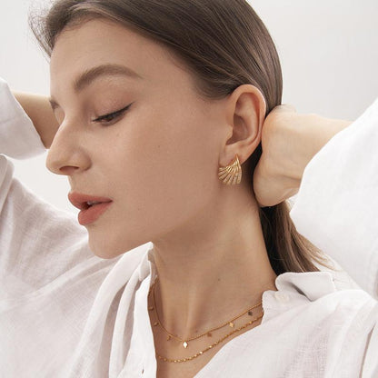 Shining Skirt Studs Earrings - 18K Gold Plated - Jewelry de Corner
