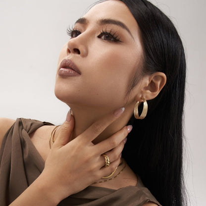 Shiva's Hoops Earrings - 18K Gold Plated - Jewelry de Corner