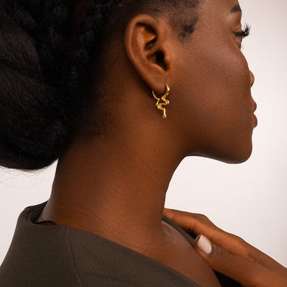 Song of the Vagabond Drop Earrings - 18K Gold Plated - Jewelry de Corner