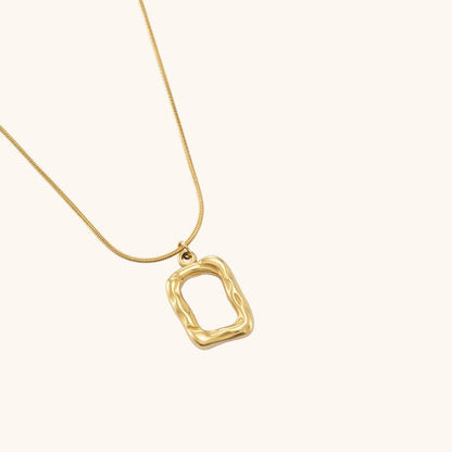 Stone Gate Hoops Earrings - 18K Gold Plated - Jewelry de Corner