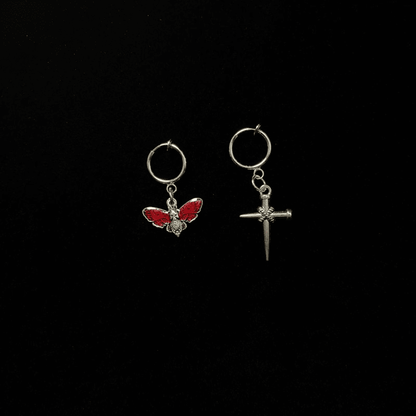 Vintage Asymmetrical Insect Cross Earrings - Jewelry de Corner