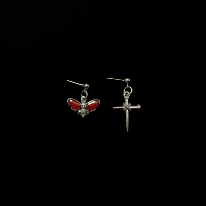 Vintage Asymmetrical Insect Cross Earrings - Jewelry de Corner