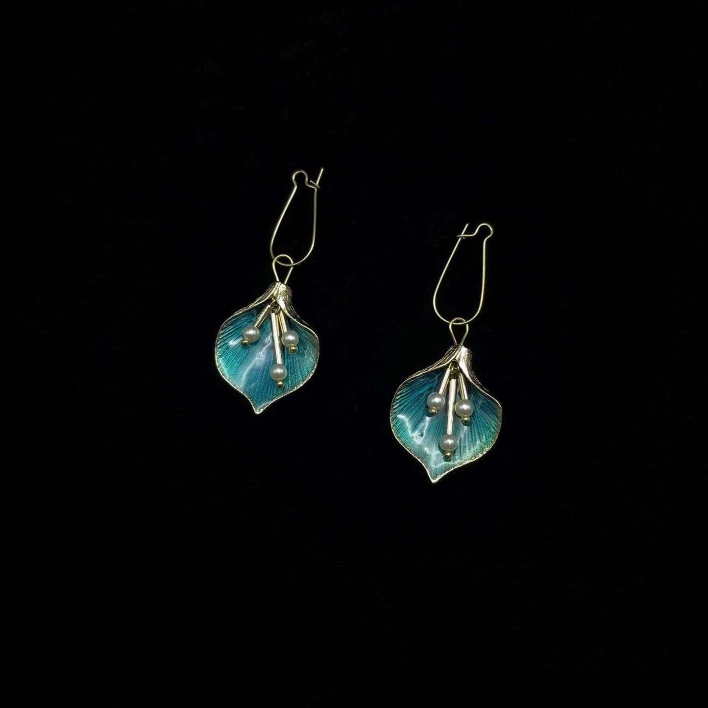 Vintage Flower Plant Earrings - Jewelry de Corner