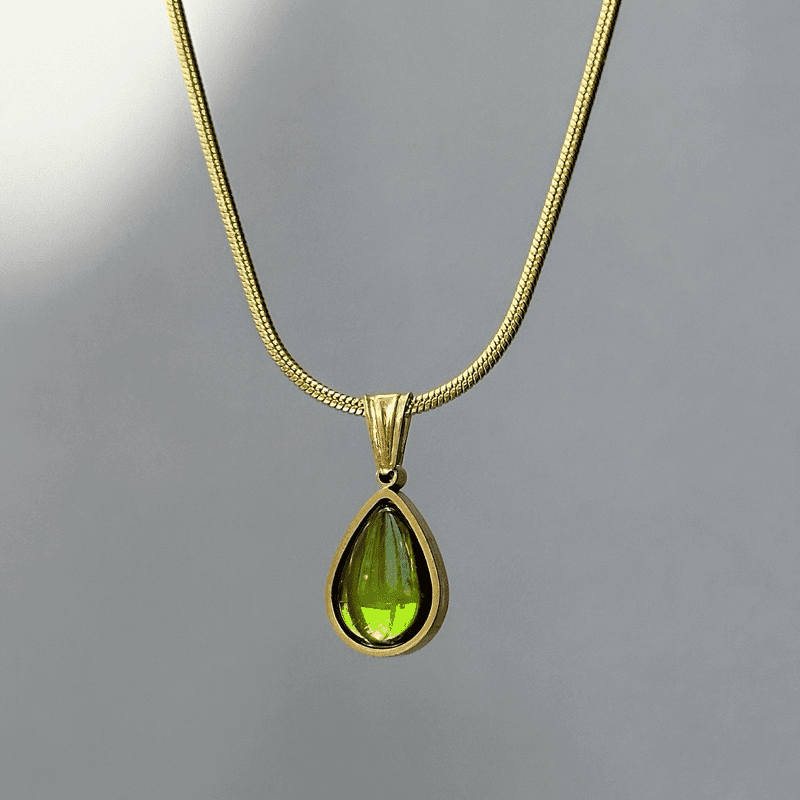Vintage Green Tear Necklace - Jewelry de Corner
