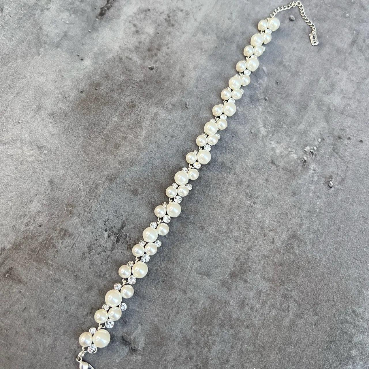 Vintage Pearl Cross Necklace Choker - Jewelry de Corner