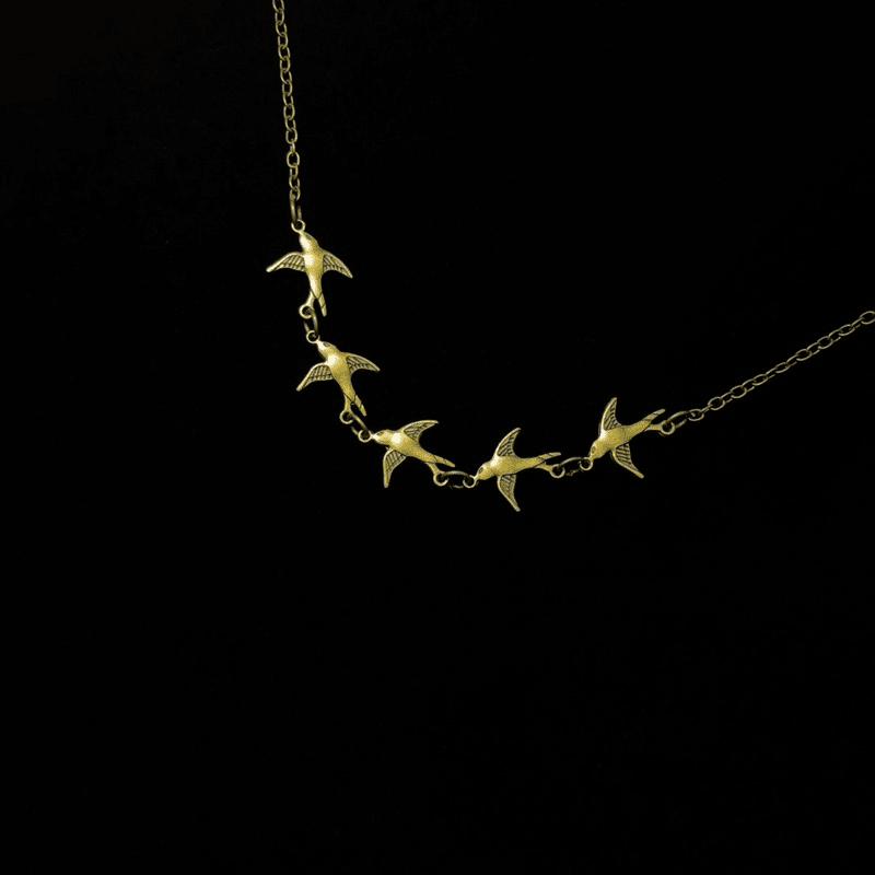Vintage Swallow Bird Necklace - Jewelry de Corner