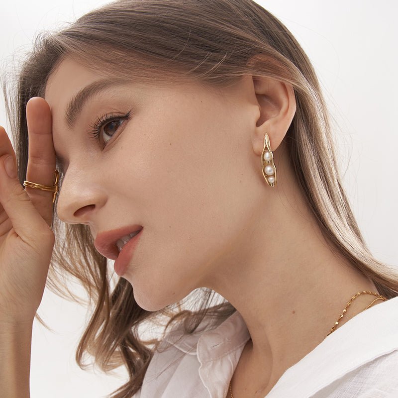 Watercress Pearl Drop Earrings - 18K Gold Plated - Jewelry de Corner