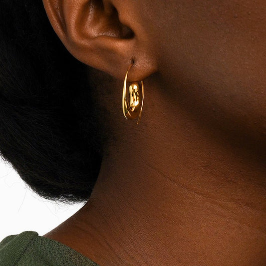 Wave Hoops Earrings - 18K Gold Plated - Jewelry de Corner