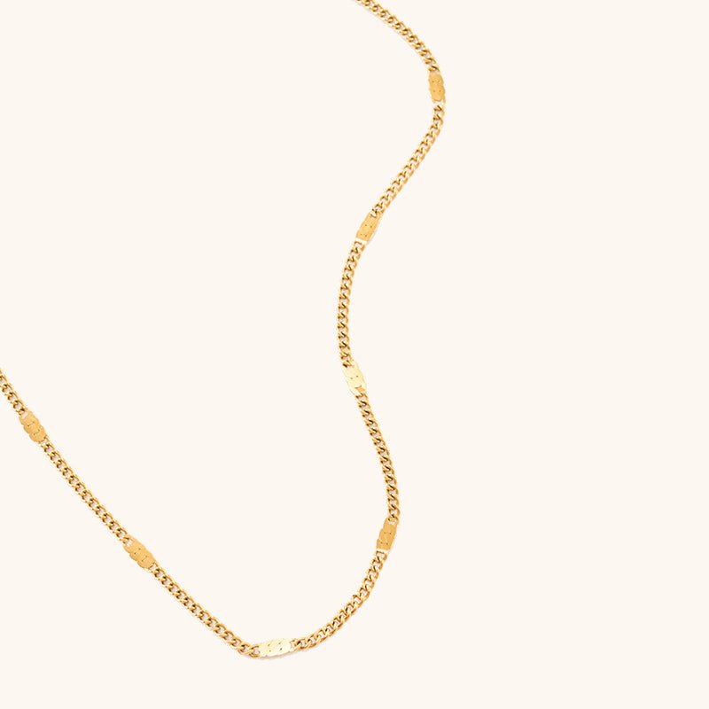 Witness Studs Earrings - 18K Gold Plated - Jewelry de Corner